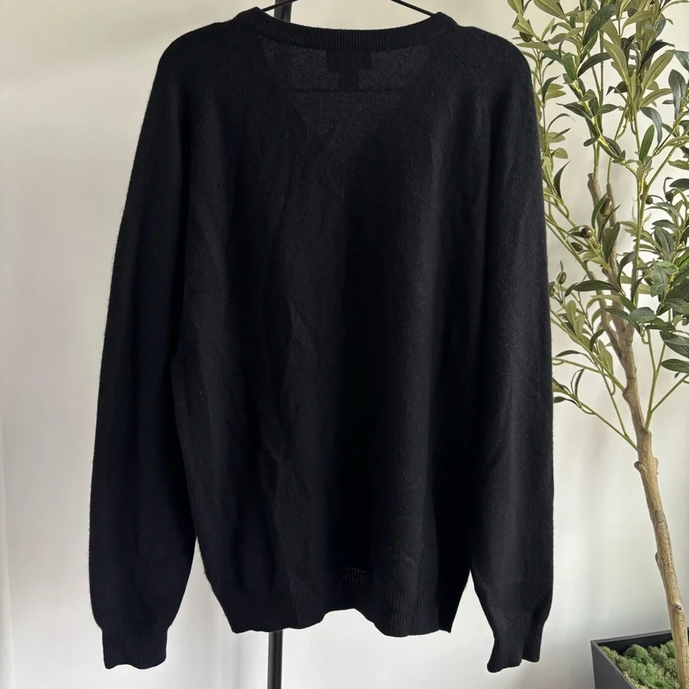 • [Club Room] Cashmere Sweater •